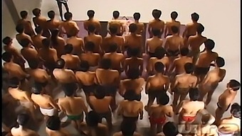 Orgi Jepang Tanpa Hambatan Dengan Beberapa Peserta Dan Seks Oral