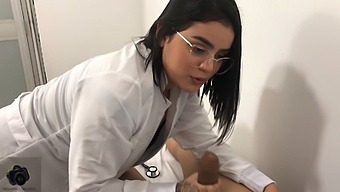 Doctor With Big Butt Aids Patient'S Erection Issues - Español