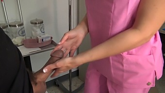 A Nurse Indulges In Oral Sex With Her Patient'S Penis In High Definition