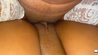 Amateur Threesome With Two Stunning Babes In High Definition